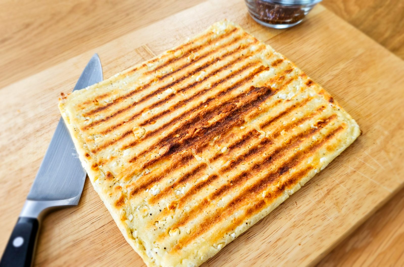 Fetabrot im Kontaktgrill